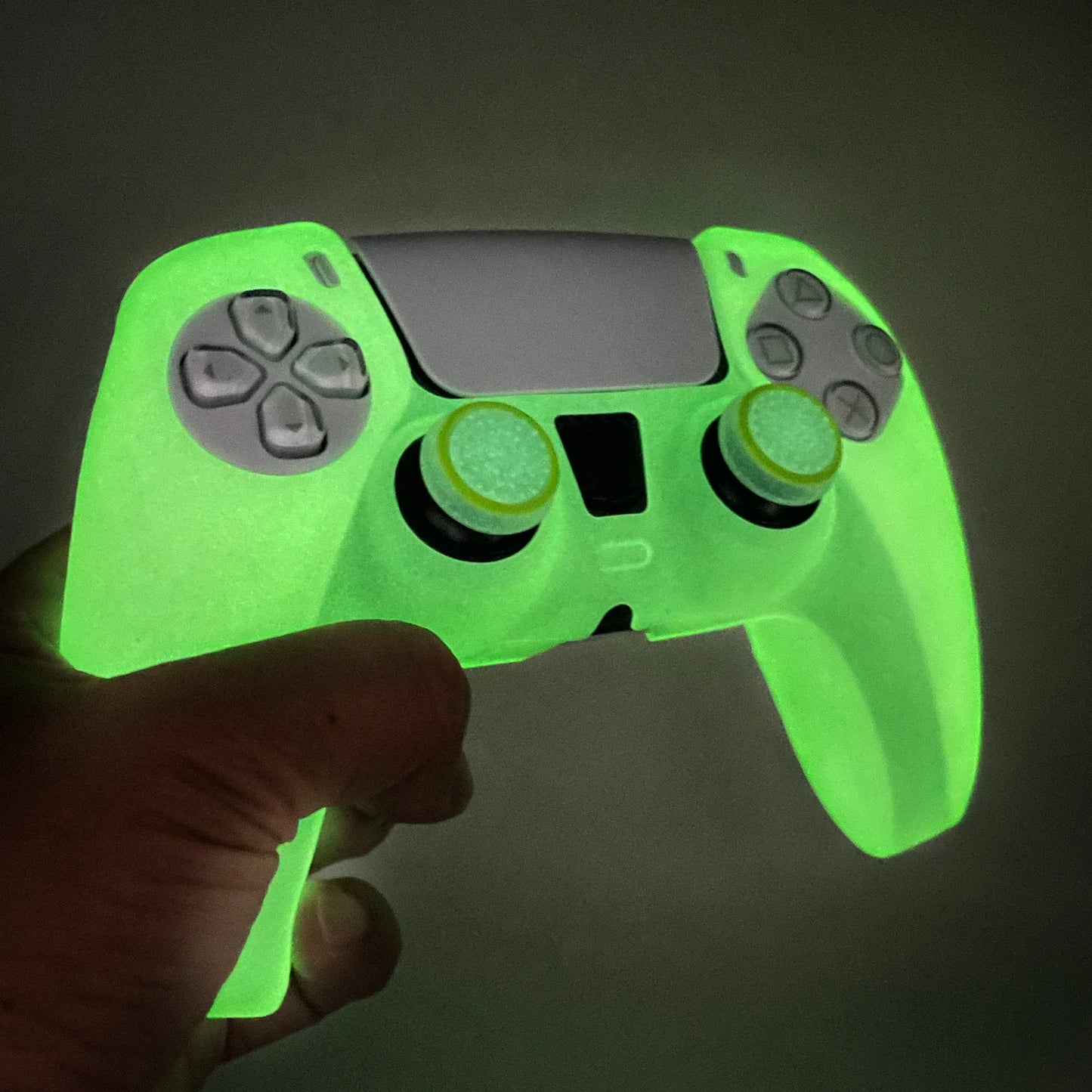 Glow-in-the-Dark Silicone Case for PS5 Controller